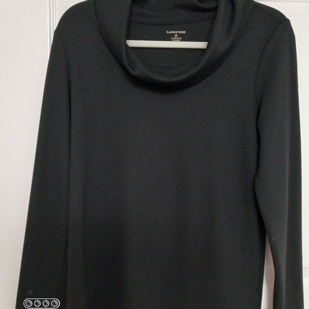 Women's Land's End Black Top Size Medium